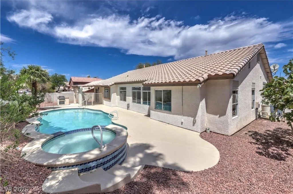 6435 Heatherton, Las Vegas, NV 89110