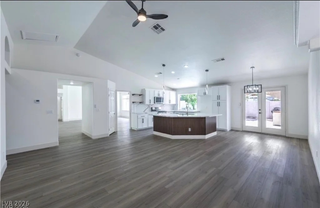 6435 Heatherton, Las Vegas, NV 89110