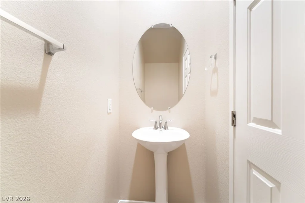 6303 Solomon Spring, Las Vegas, NV 89122