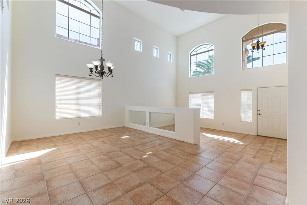 8700 Wild Diamond, Las Vegas, NV 89143