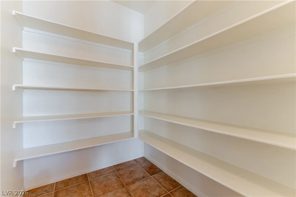 8700 Wild Diamond, Las Vegas, NV 89143