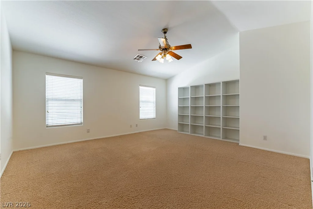 8700 Wild Diamond, Las Vegas, NV 89143