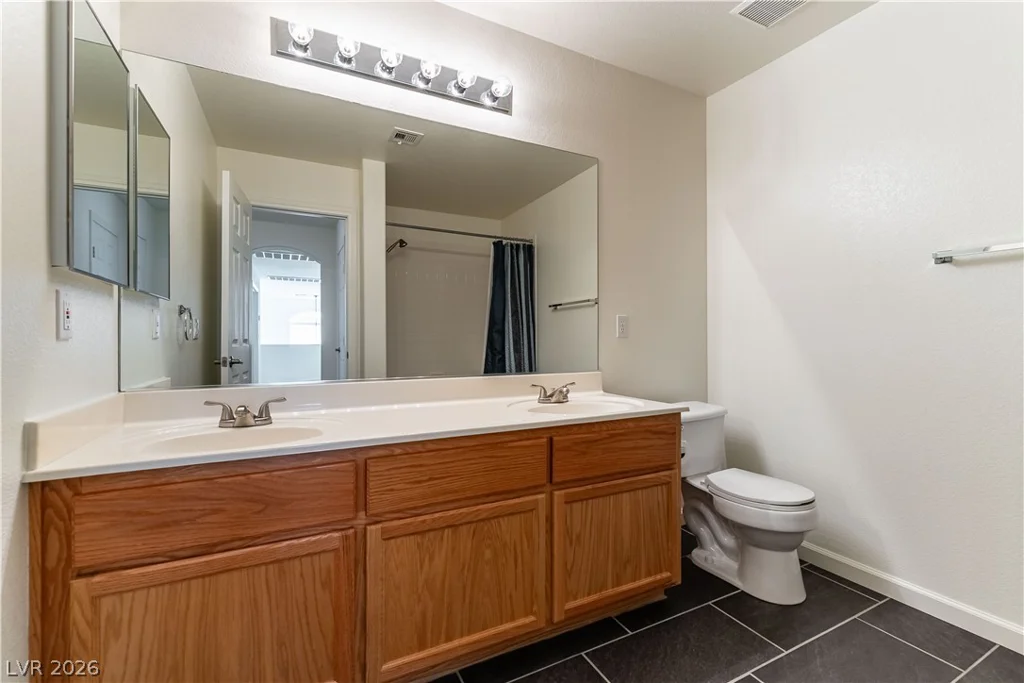 8700 Wild Diamond, Las Vegas, NV 89143