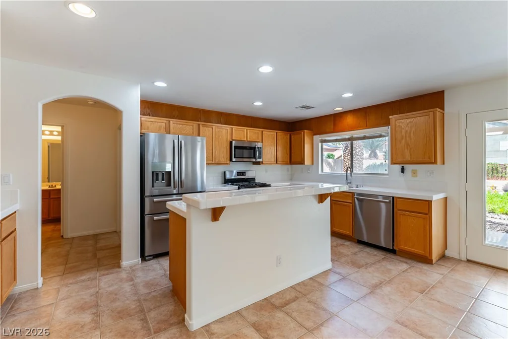 8700 Wild Diamond, Las Vegas, NV 89143