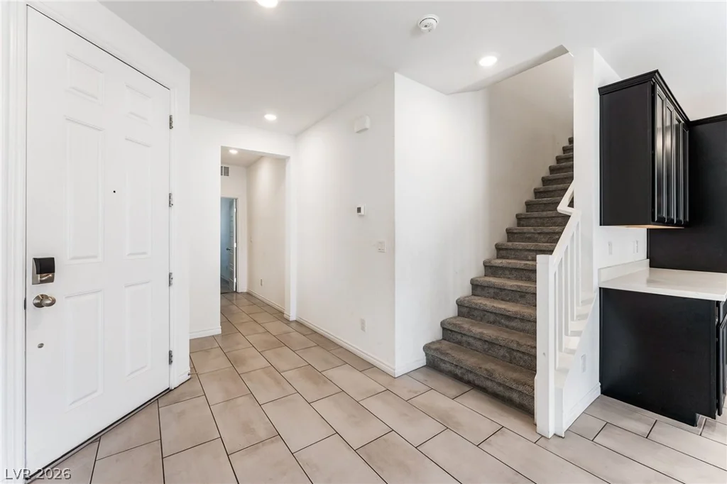 2915 Overlook Brook, Las Vegas, NV 89156