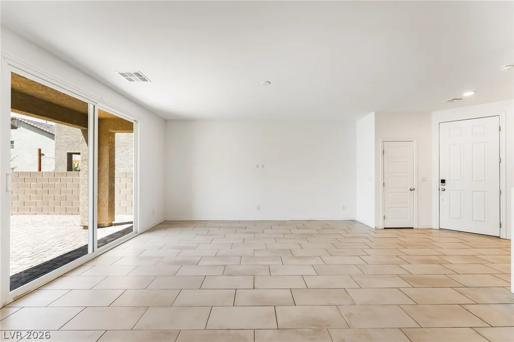2915 Overlook Brook, Las Vegas, NV 89156