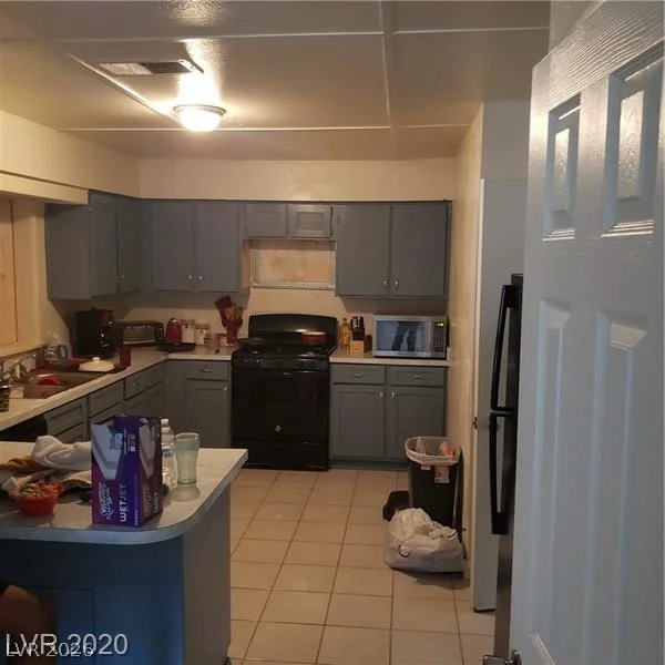 5284 Wellesley, Las Vegas, NV 89122