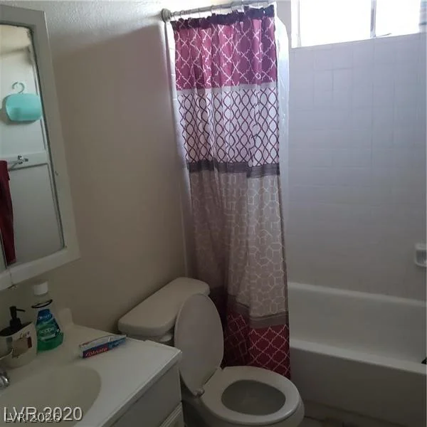 5284 Wellesley, Las Vegas, NV 89122