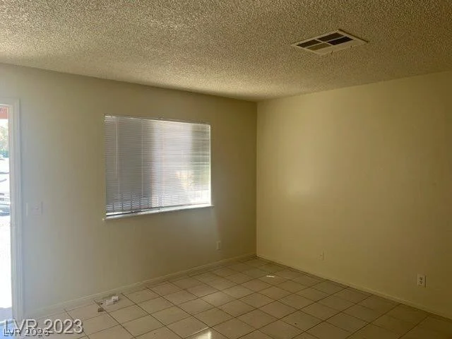5284 Wellesley, Las Vegas, NV 89122