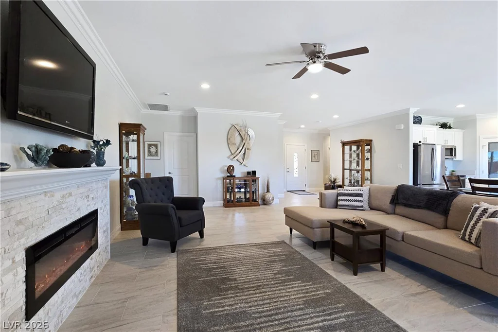 5471 Lincolnwood, Pahrump, NV 89061