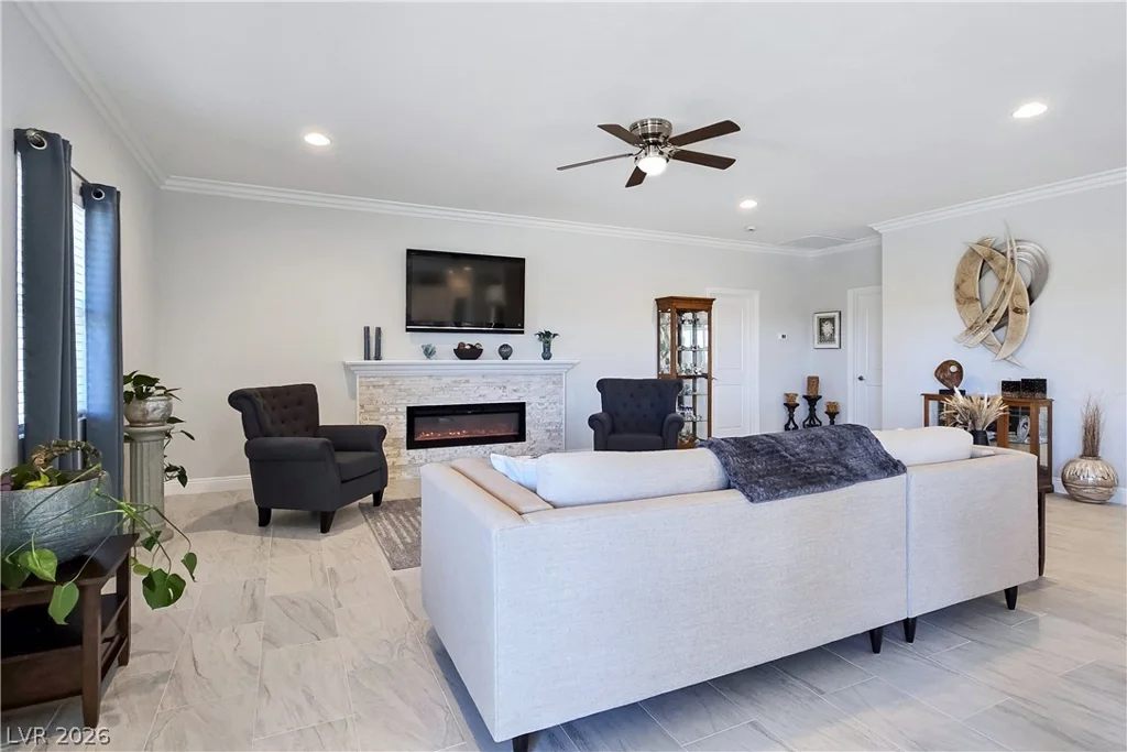 5471 Lincolnwood, Pahrump, NV 89061