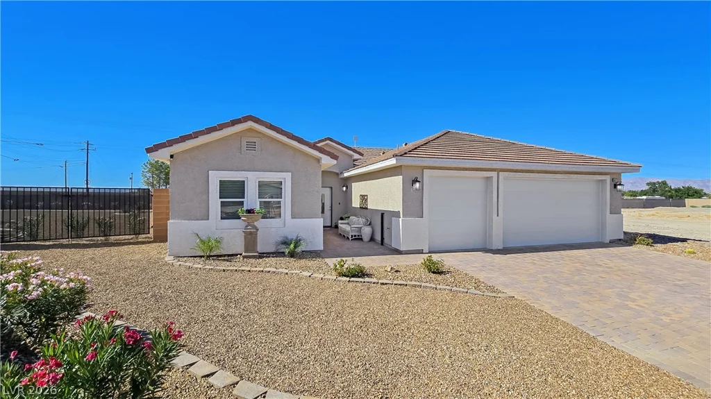 5471 Lincolnwood, Pahrump, NV 89061