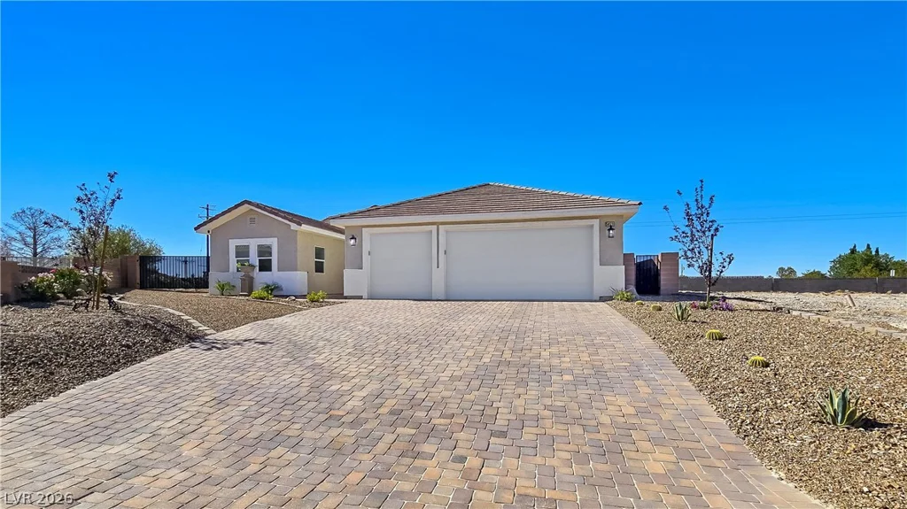 5471 Lincolnwood, Pahrump, NV 89061