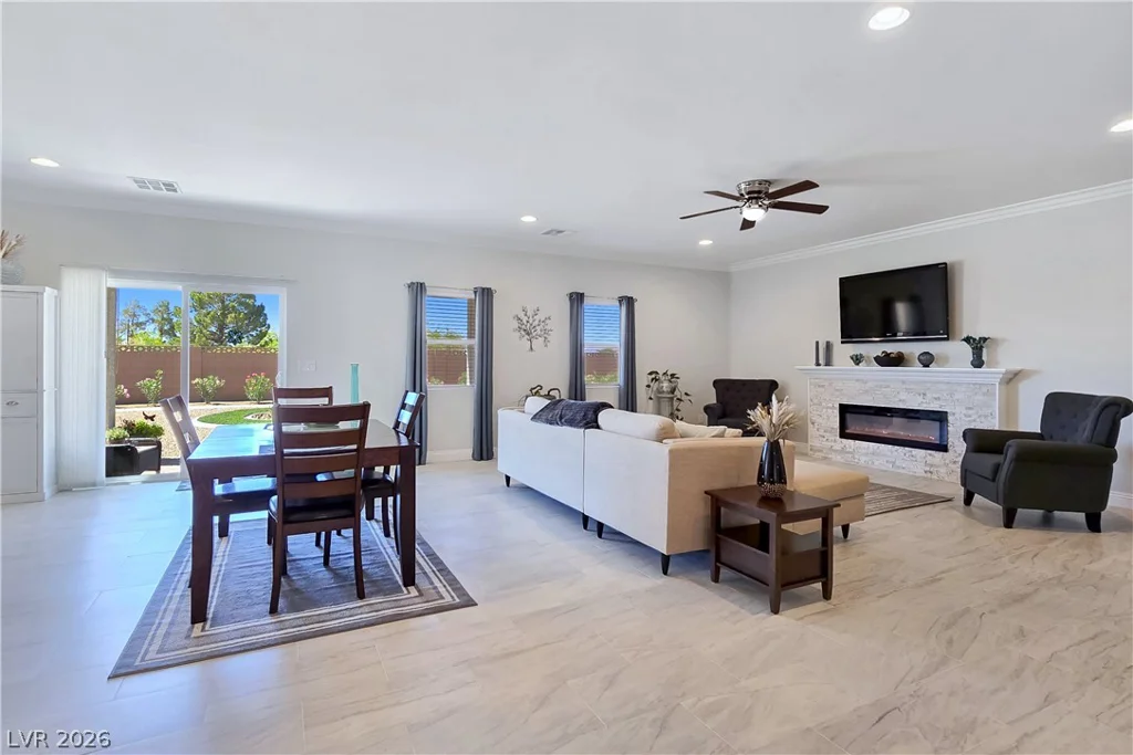 5471 Lincolnwood, Pahrump, NV 89061