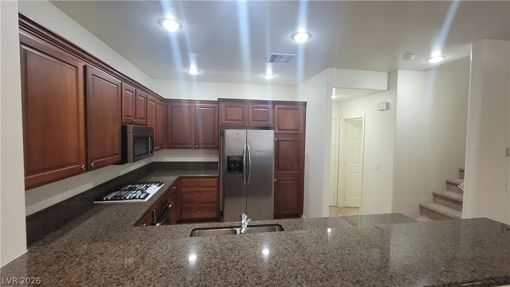 11478 Ogden Mills, Las Vegas, NV 89135