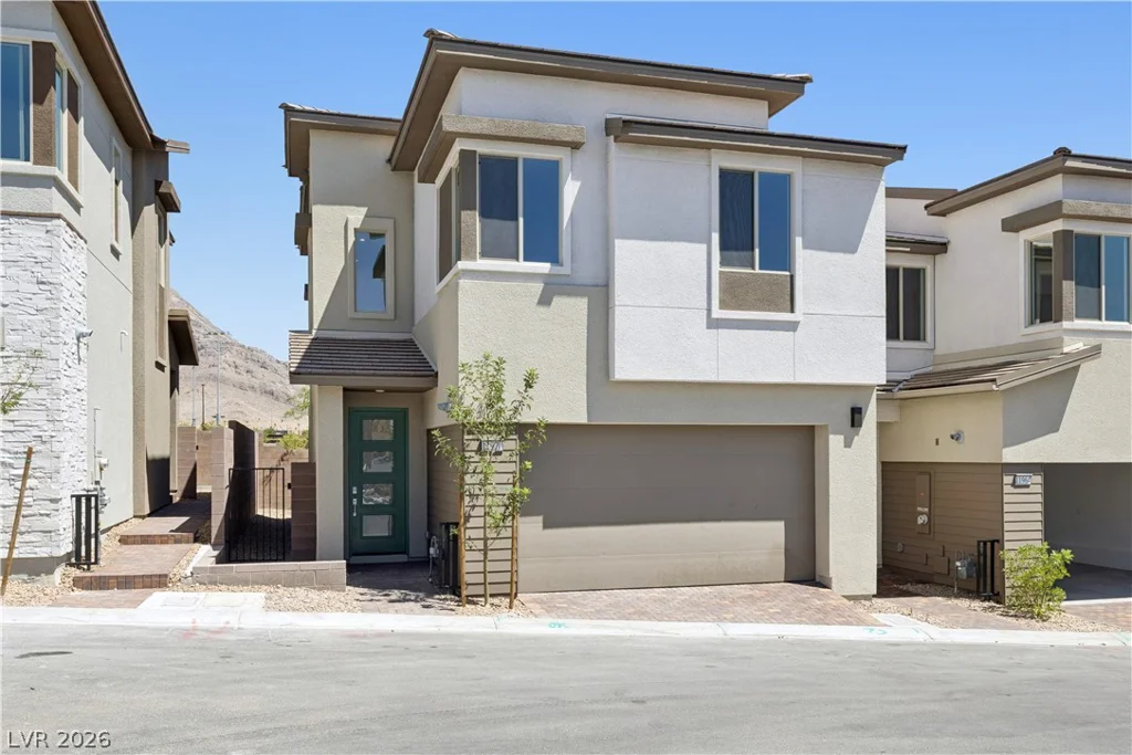11970 Angle Cliff, Las Vegas, NV 89138