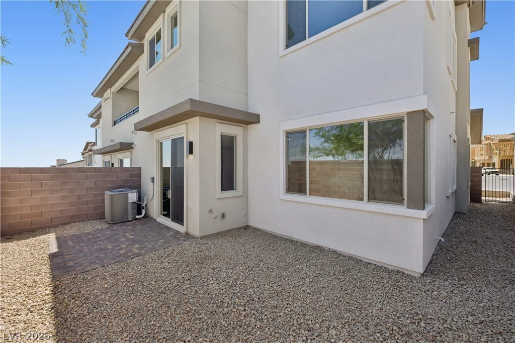11970 Angle Cliff, Las Vegas, NV 89138