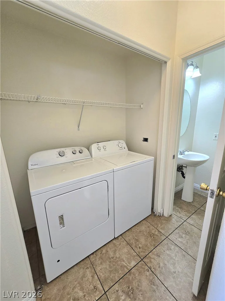 10520 Sun Palace, Las Vegas, NV 89129