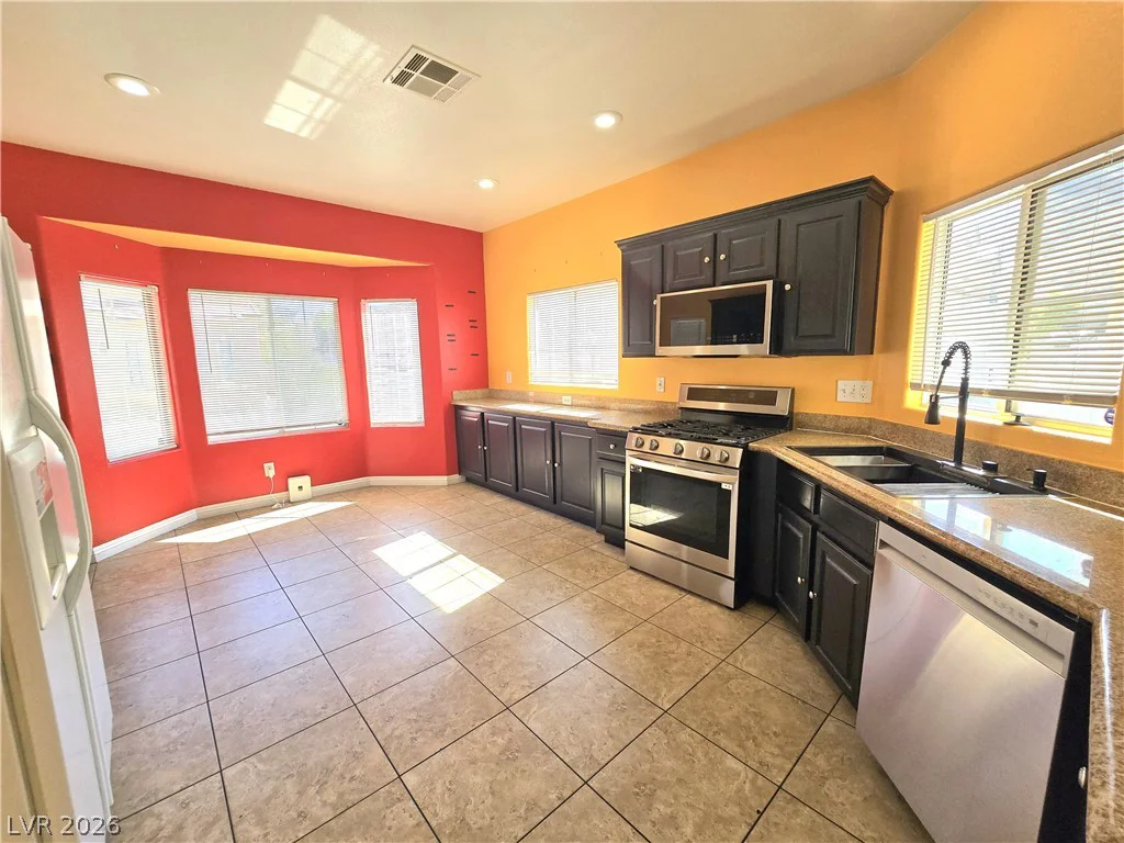 10520 Sun Palace, Las Vegas, NV 89129