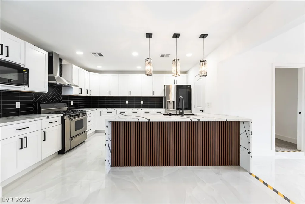 706 Hollywood, Las Vegas, NV 89110