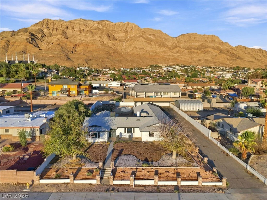 706 Hollywood, Las Vegas, NV 89110
