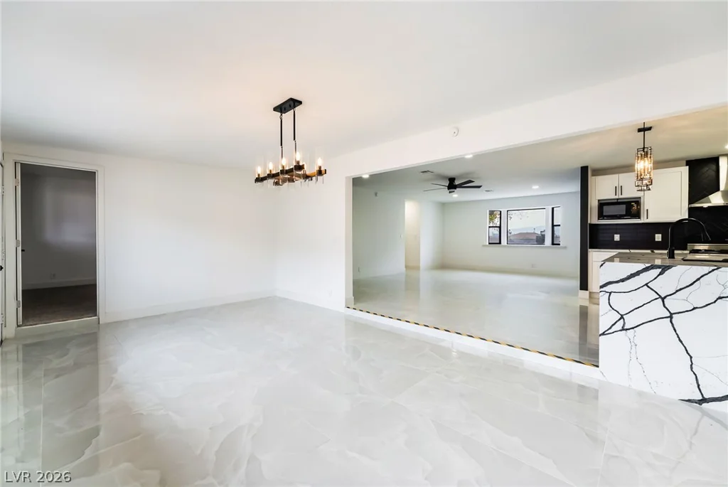706 Hollywood, Las Vegas, NV 89110