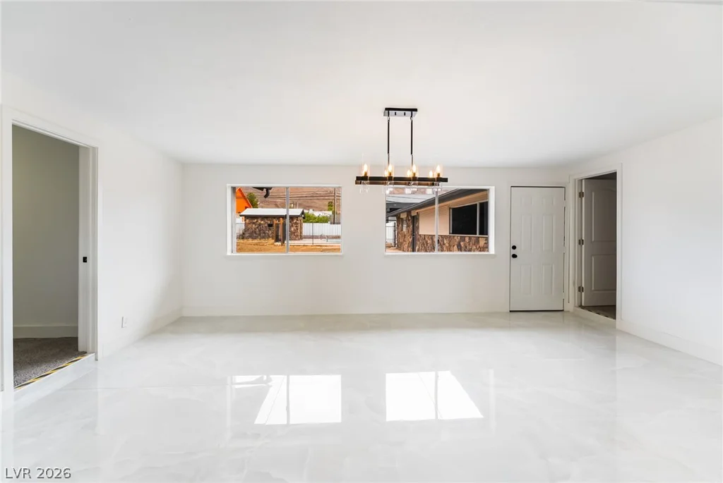 706 Hollywood, Las Vegas, NV 89110