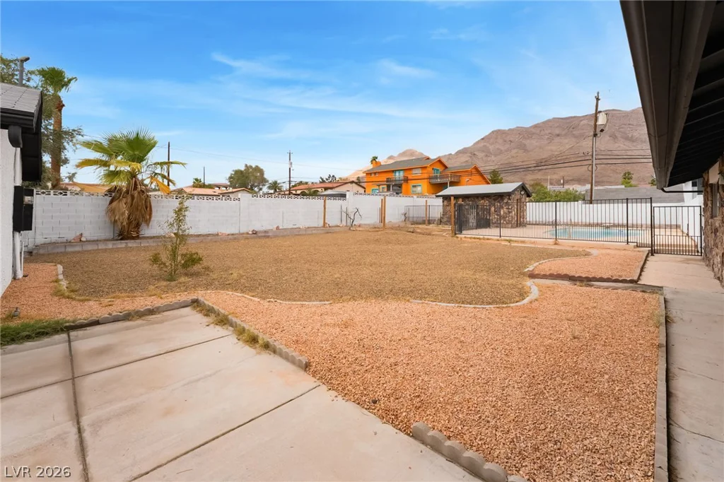 706 Hollywood, Las Vegas, NV 89110