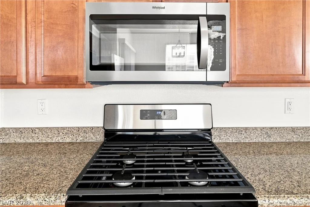 1704 Queen Victoria, Las Vegas, NV 89144