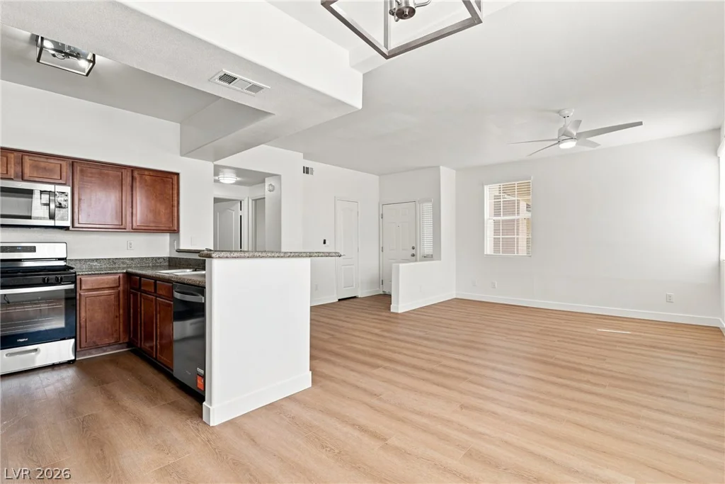 1704 Queen Victoria, Las Vegas, NV 89144