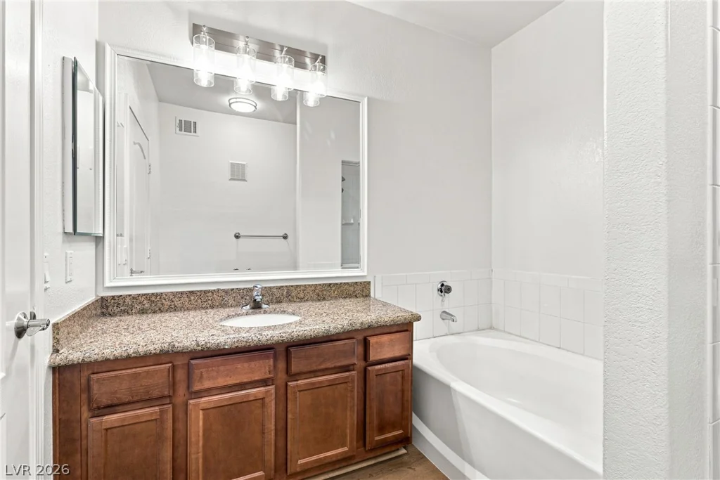 1704 Queen Victoria, Las Vegas, NV 89144