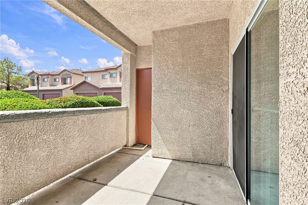 1704 Queen Victoria, Las Vegas, NV 89144