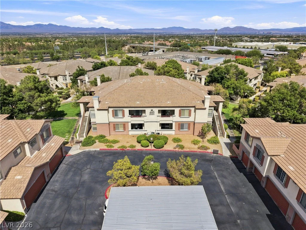 1704 Queen Victoria, Las Vegas, NV 89144