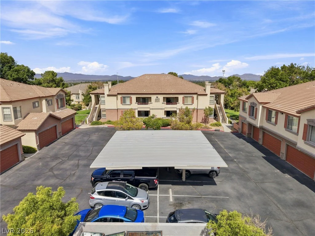 1704 Queen Victoria, Las Vegas, NV 89144