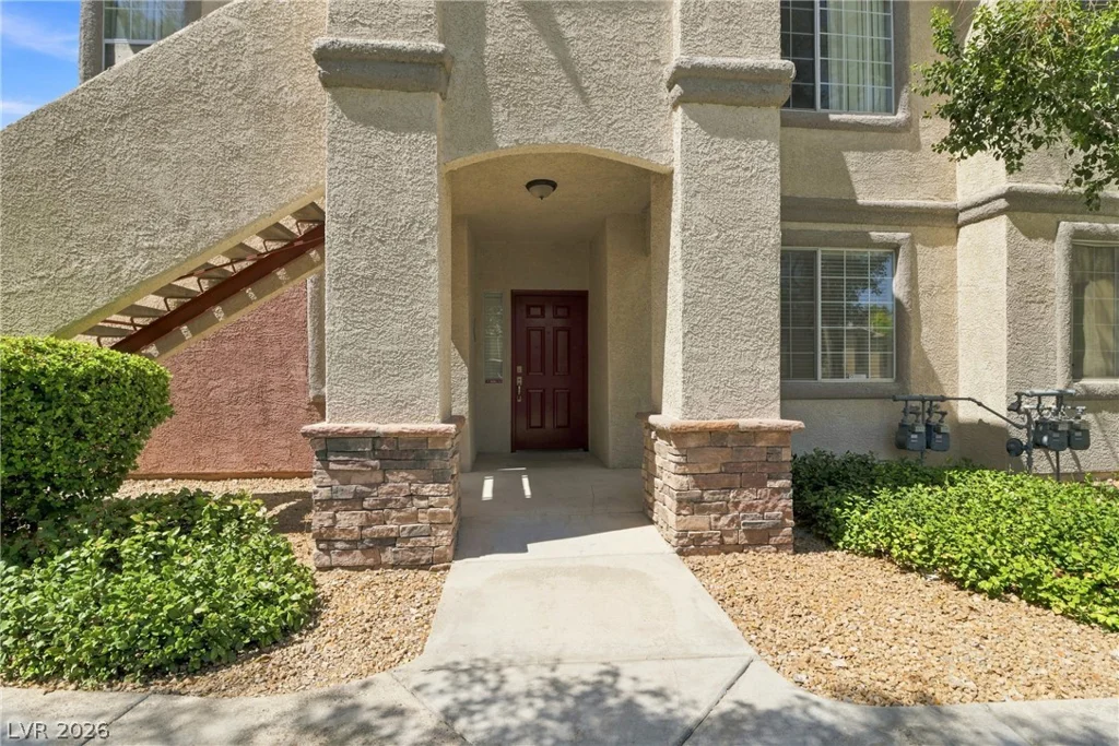 1704 Queen Victoria, Las Vegas, NV 89144