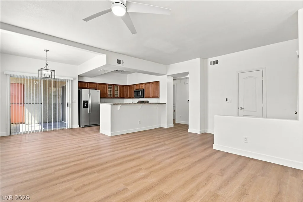 1704 Queen Victoria, Las Vegas, NV 89144