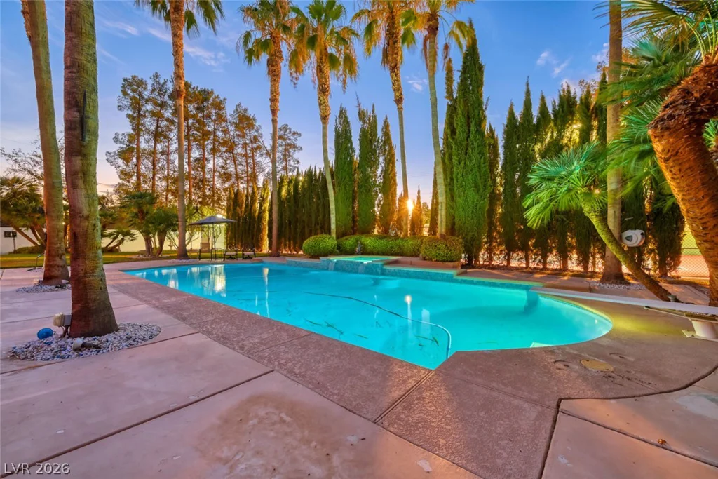 2426 Palomino, Las Vegas, NV 89107