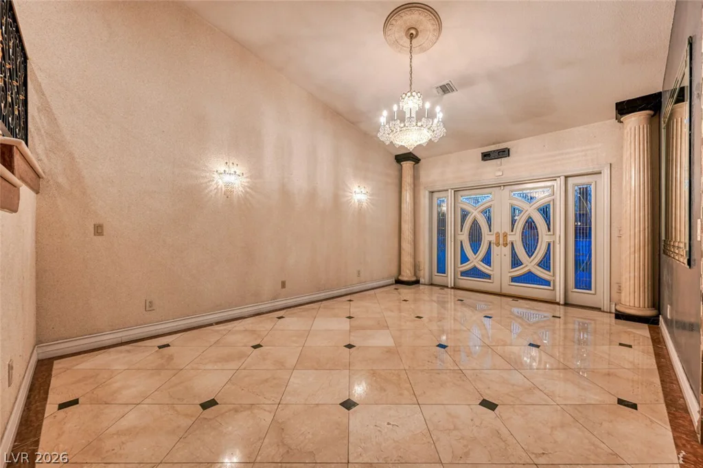 2426 Palomino, Las Vegas, NV 89107