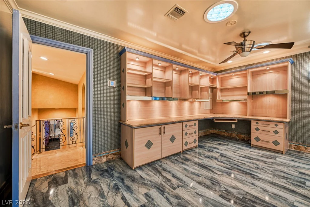 2426 Palomino, Las Vegas, NV 89107