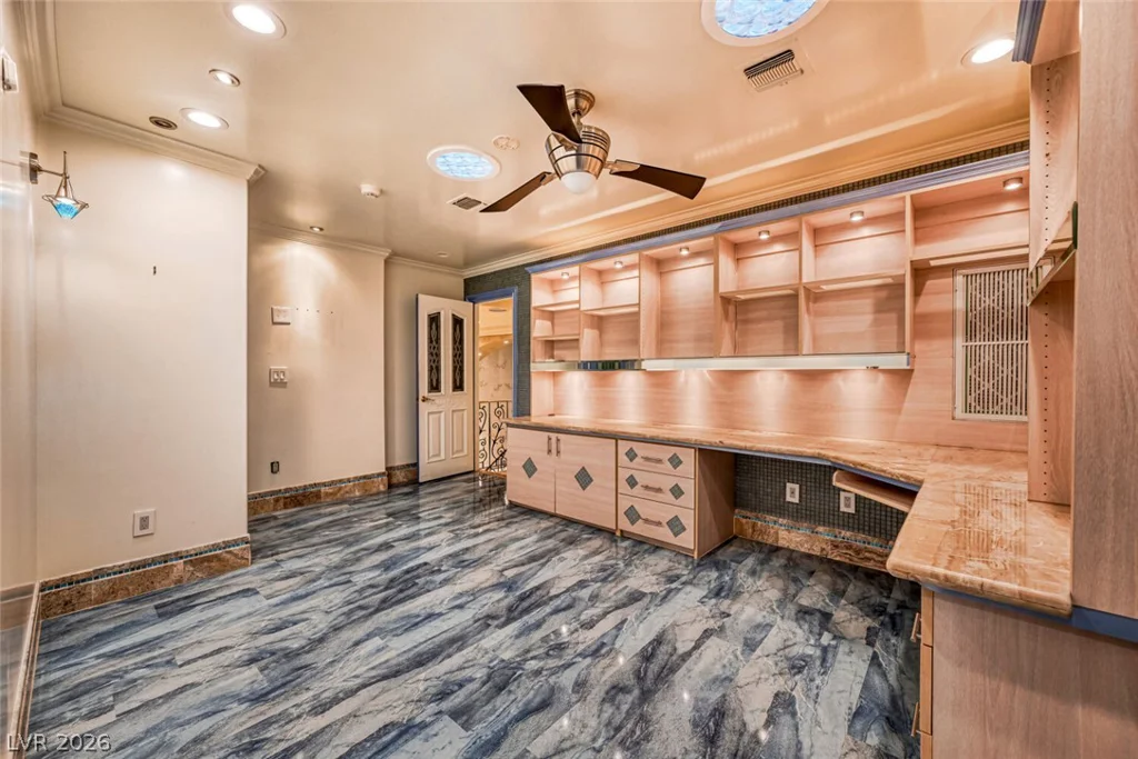 2426 Palomino, Las Vegas, NV 89107