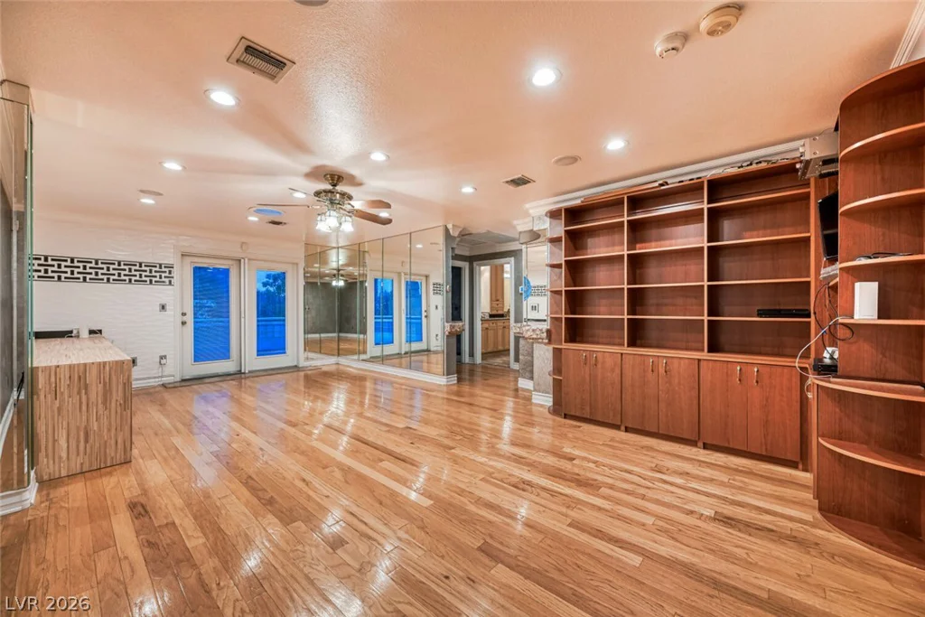 2426 Palomino, Las Vegas, NV 89107