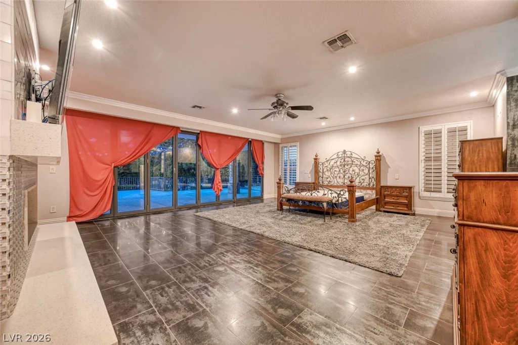 2426 Palomino, Las Vegas, NV 89107