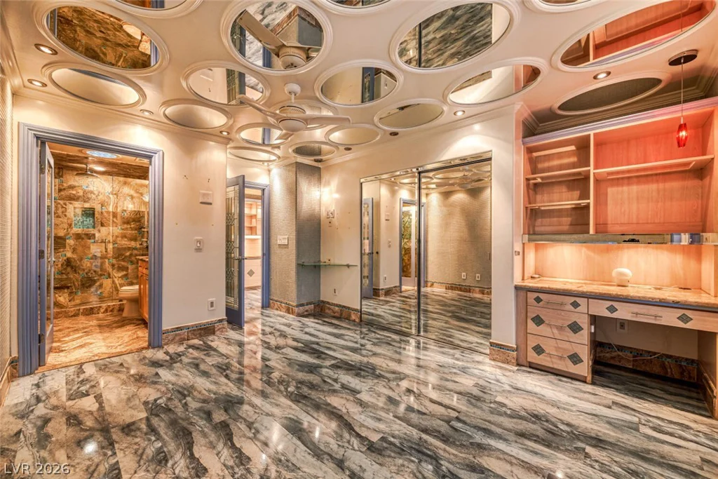 2426 Palomino, Las Vegas, NV 89107