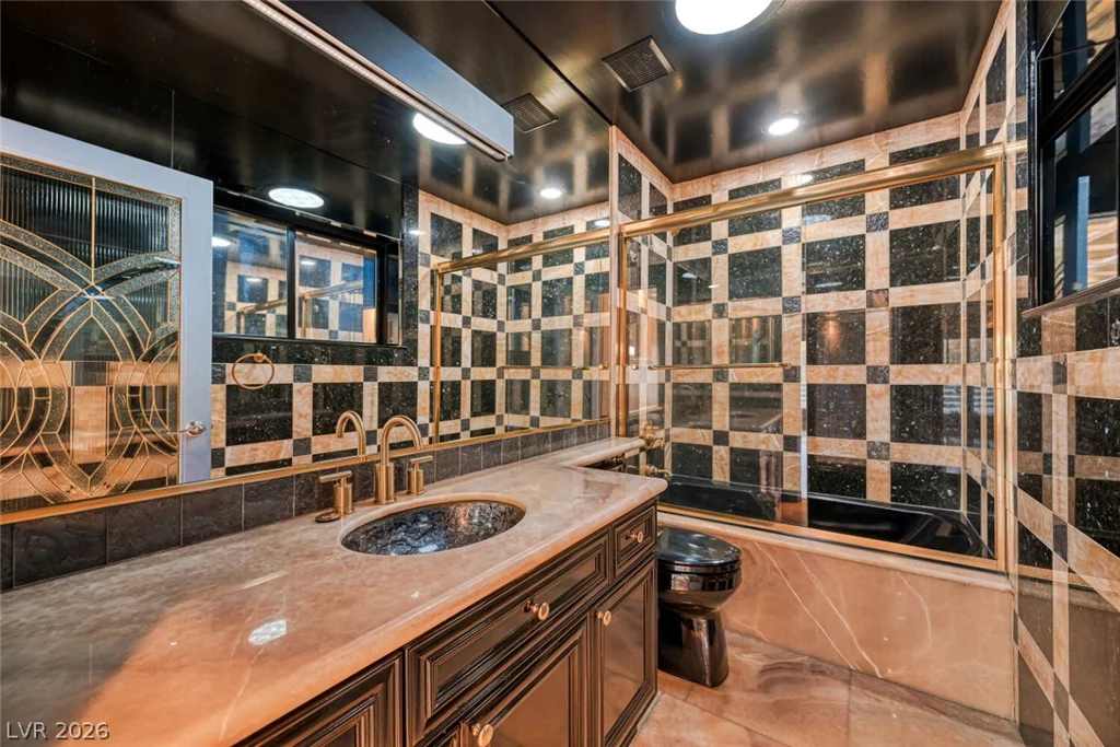 2426 Palomino, Las Vegas, NV 89107
