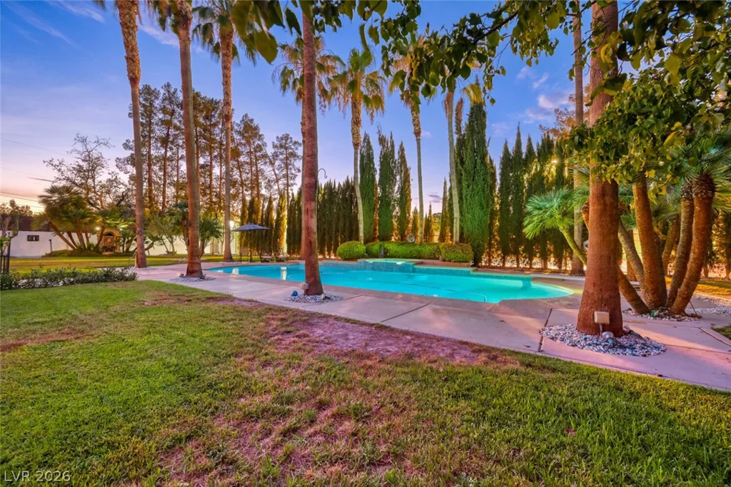2426 Palomino, Las Vegas, NV 89107