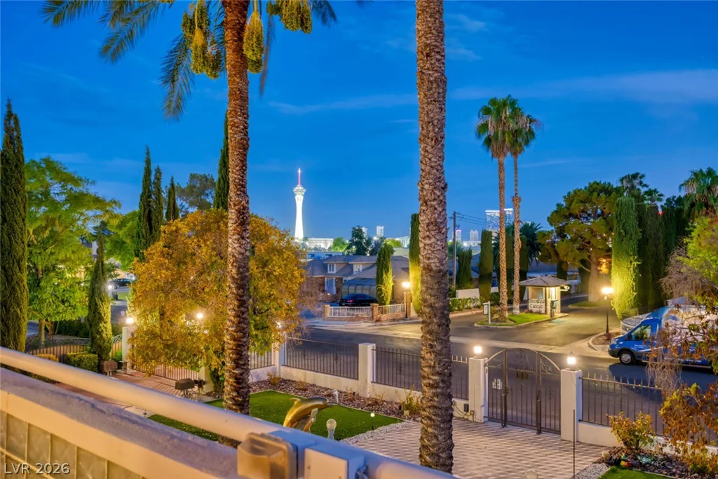 2426 Palomino, Las Vegas, NV 89107