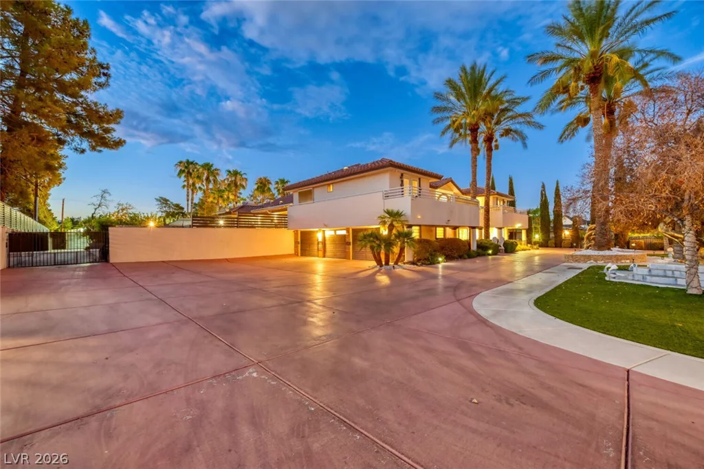 2426 Palomino, Las Vegas, NV 89107