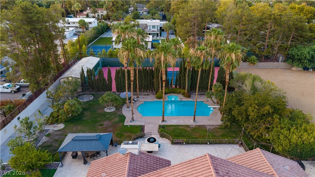 2426 Palomino, Las Vegas, NV 89107