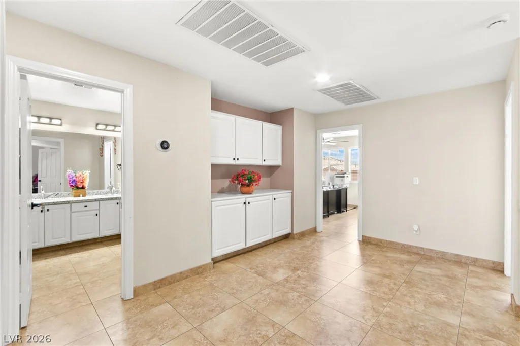6857 Adobe Villa, Las Vegas, NV 89142
