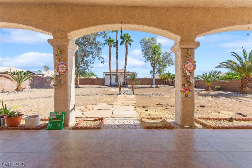 6857 Adobe Villa, Las Vegas, NV 89142